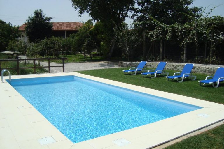 Moradia rural 4 quartos piscina bom preço Moradia rural 4 quartos piscina bom preço