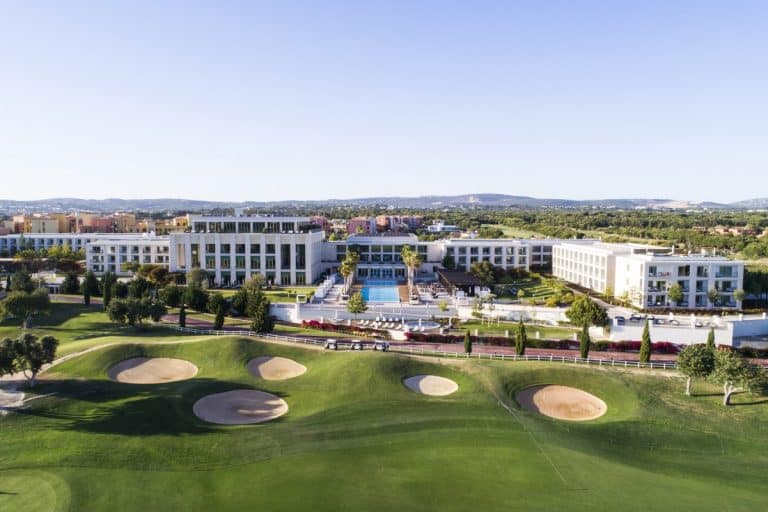 Hotel de Luxo Vilamoura junto ao golfe Hotel de Luxo Vilamoura junto ao golfe