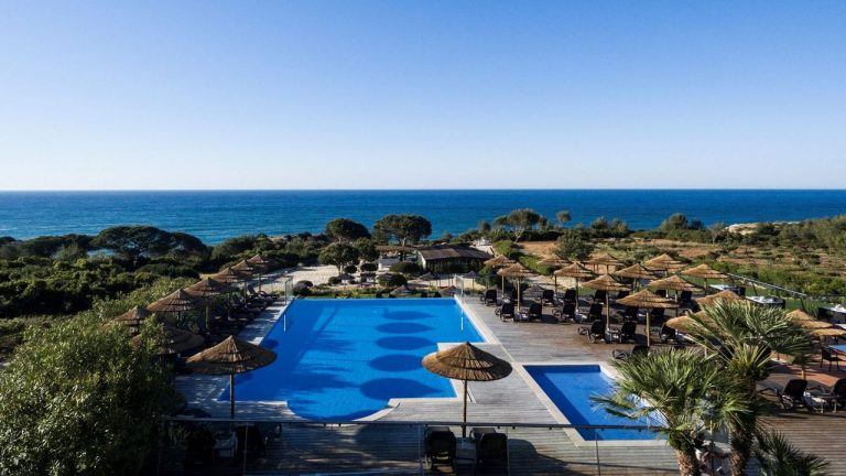 Os melhores resorts Algarve Carvoeiro