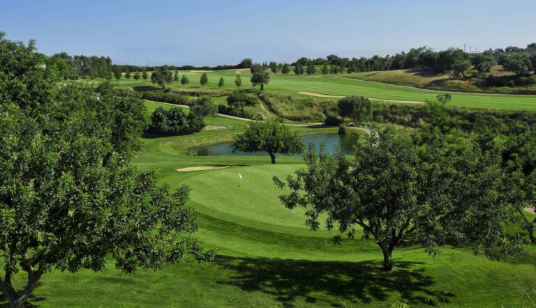 The cheapest way to play golf in Portugal The cheapest way to play golf in Portugal