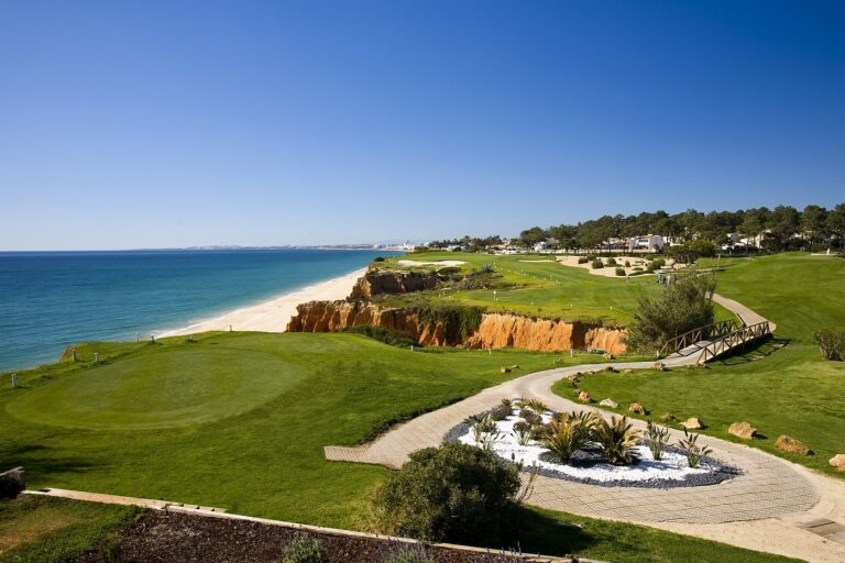Golfing at Vale do Lobo 18 holes Golfing at Vale do Lobo 18 holes